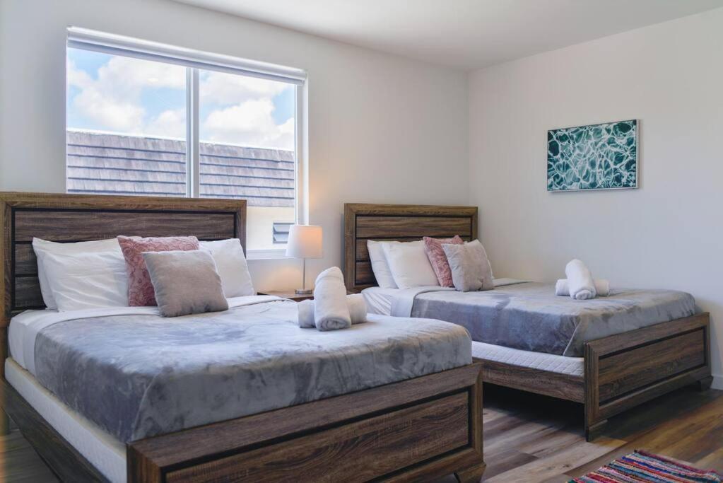 Awesome 3Br Townhouse 15Minutes From The Beach マイアミ エクステリア 写真