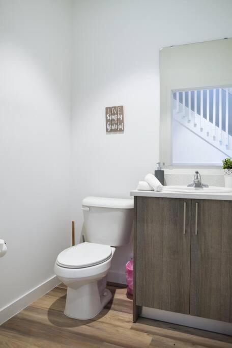 Awesome 3Br Townhouse 15Minutes From The Beach マイアミ エクステリア 写真